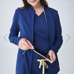 Medelita Scrub Jacket